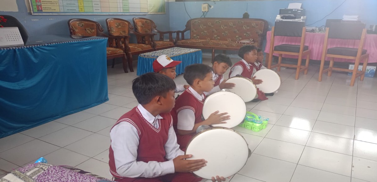 Latihan Hadrah untuk lomba Aqoid 50
