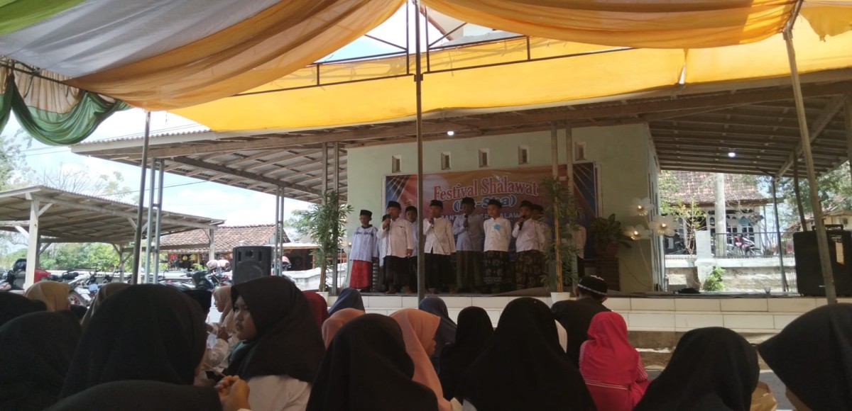 LOMBA FESTIFAL SHOLAWAT(FE-SHA) GUGUS 1 BANTAL