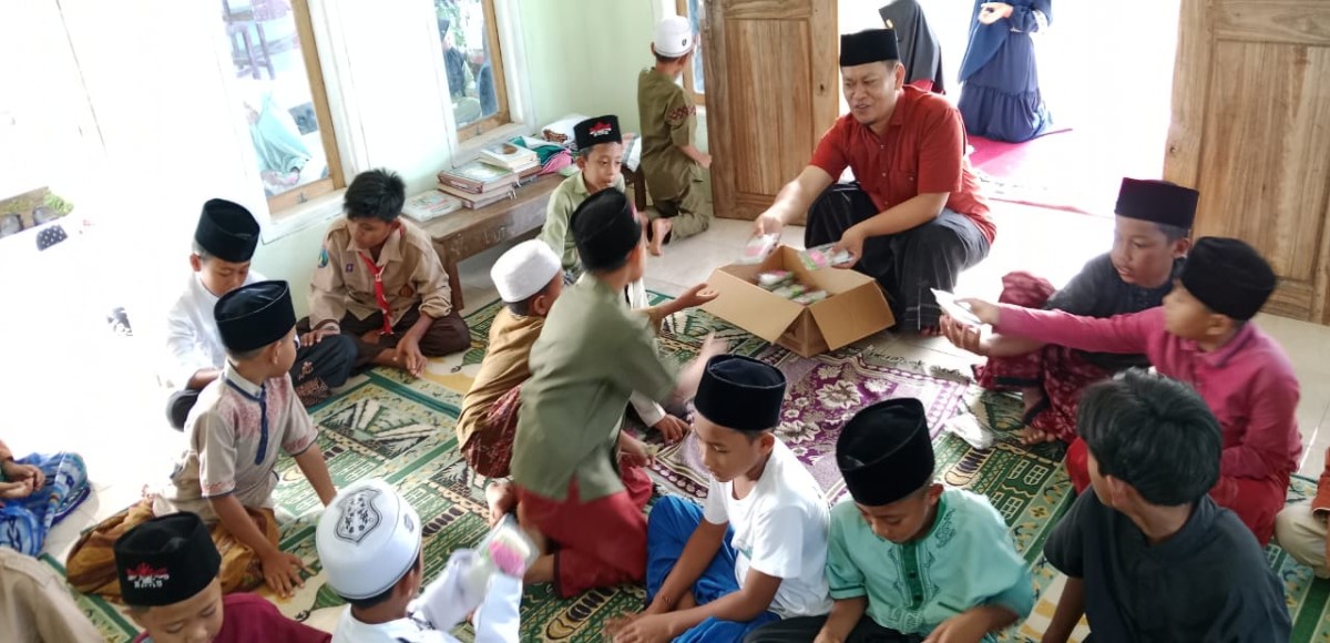 JUMAT MANIS